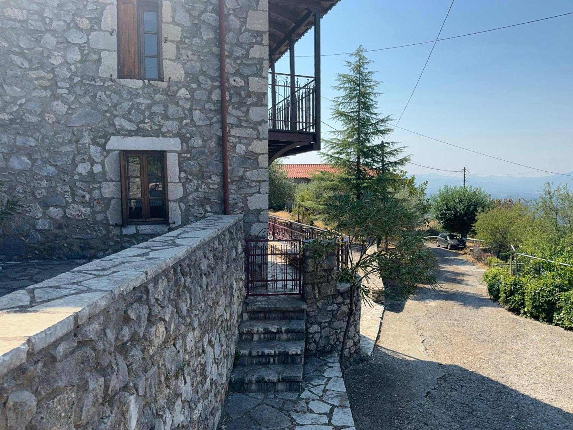 Terra Petra Villa At Psari Trikolonon Gortynia Psarion Exterior photo